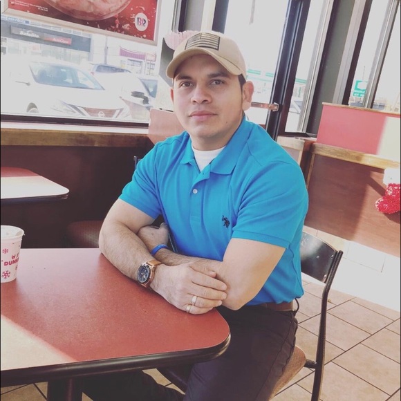 Meet your Posher, Leonel - Picture 2 of 2